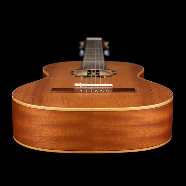 Ortega R122-3/4, Zeder / Mahagoni